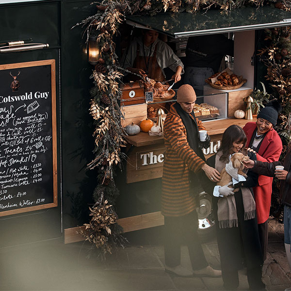 런던 비스터 빌리지